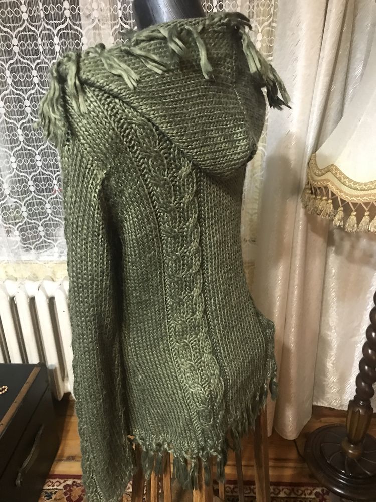 Sweter  zielony  wełna i  akryl  roz. 40-42  jak  NOWY