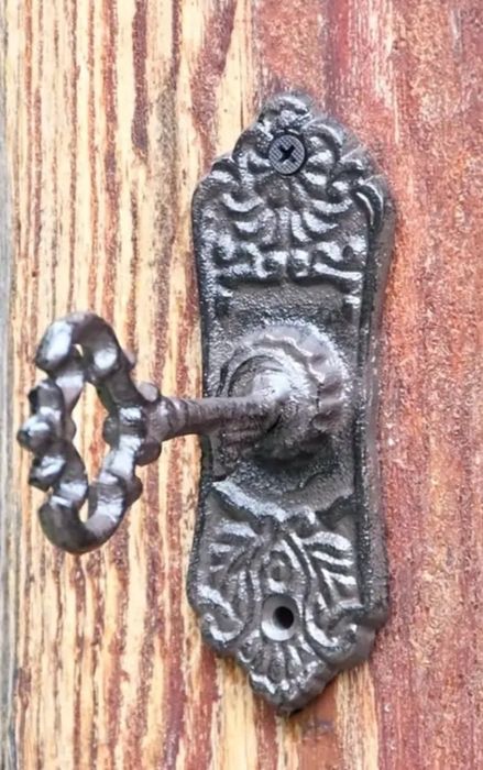 Puxador em Ferro c/ Pega Chave Antiga