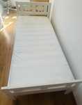 Łóżko IKEA KRITTER z materacem VYSSA – 70x160 cm, biały