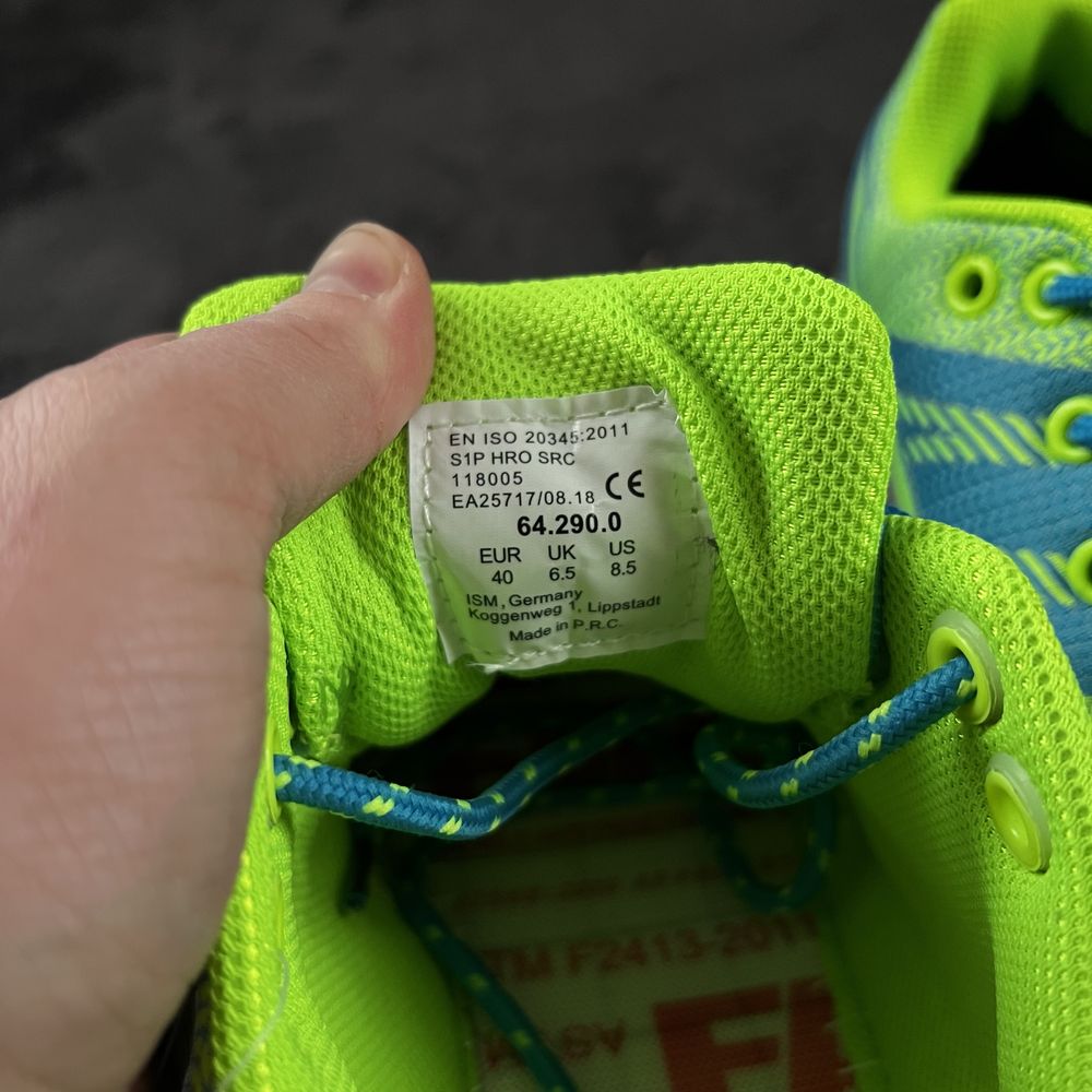 Чоловічі кросівки Puma. P. 40. Нові!! Металевий носок!