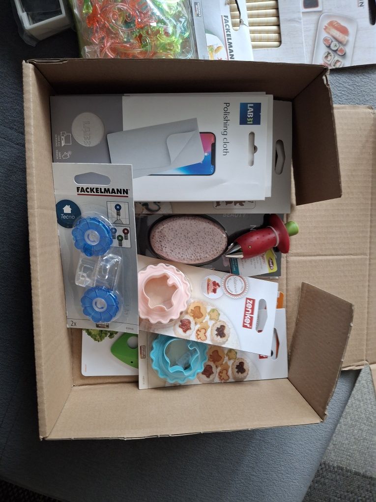 Box z artykułami