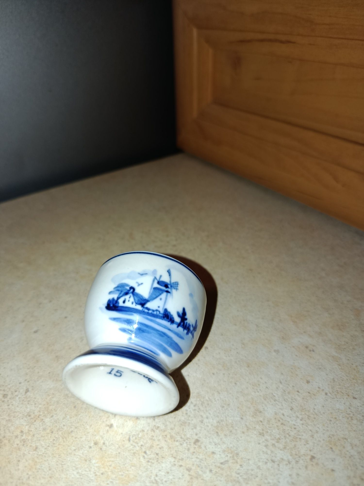 Śliczny stary kieliszek porcelana Delft