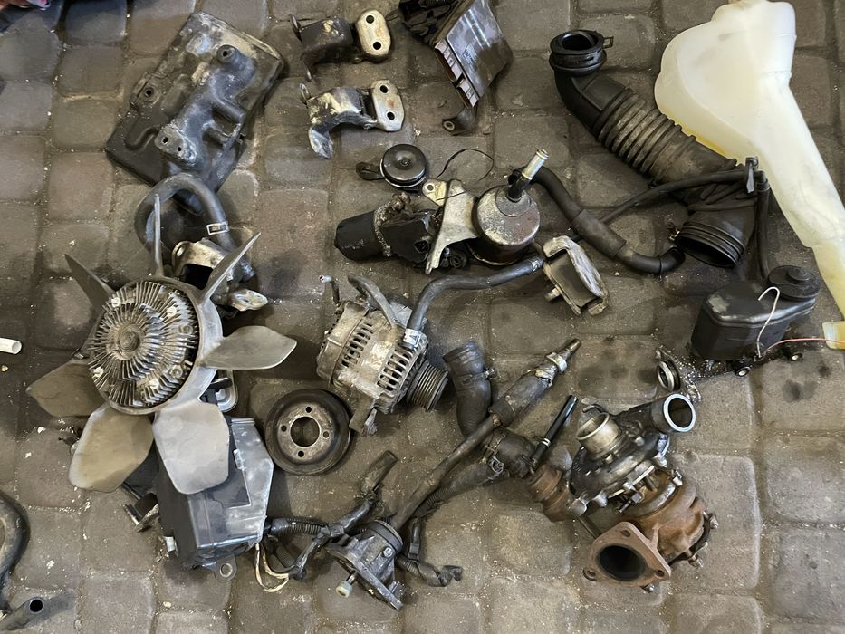 Розборка Toyota hiace 2004 d4d. Двигун, підвіска,,коробка,міст.