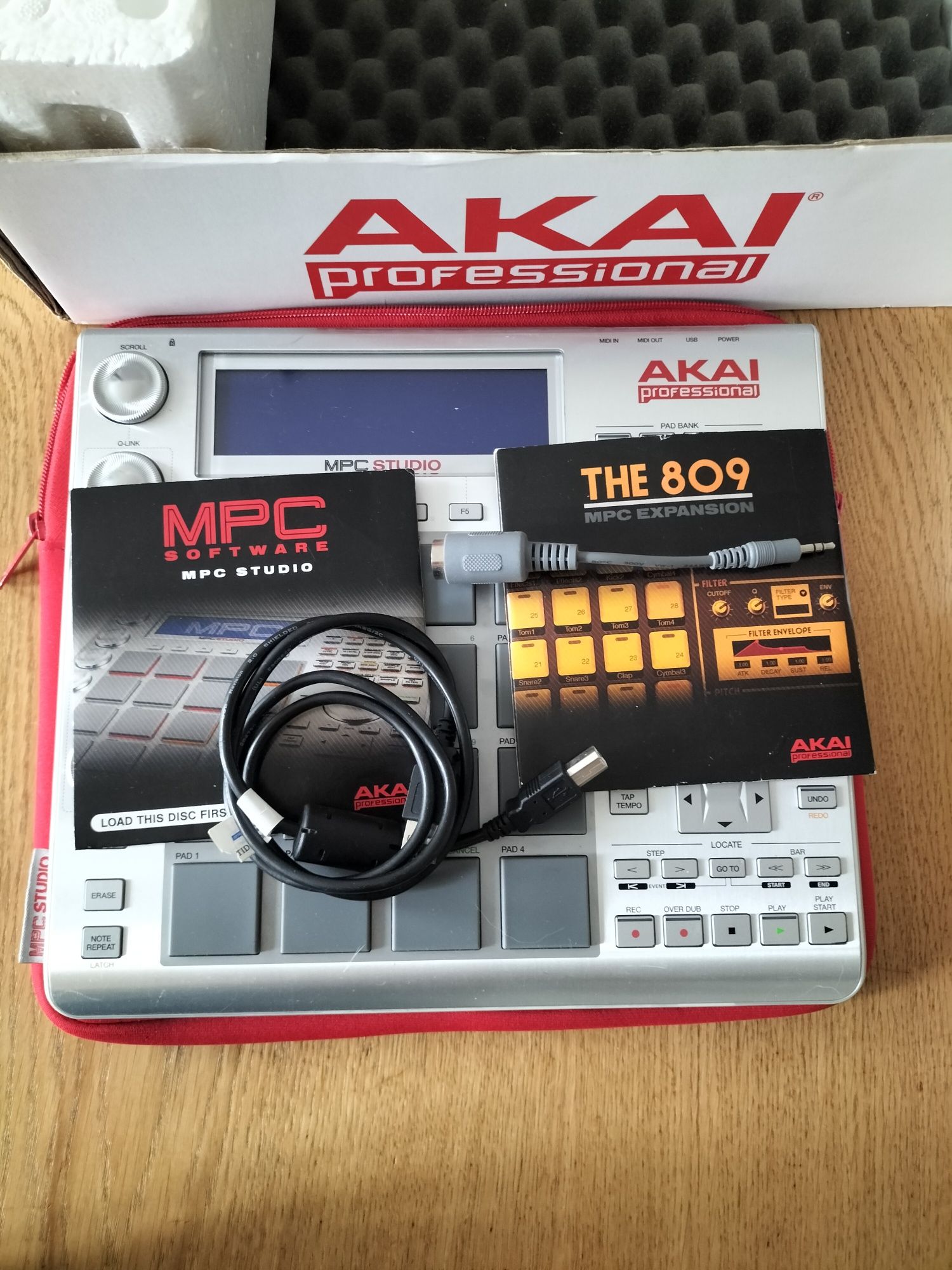 Akai MPC STUDIO w bardzo dobrym stanie
