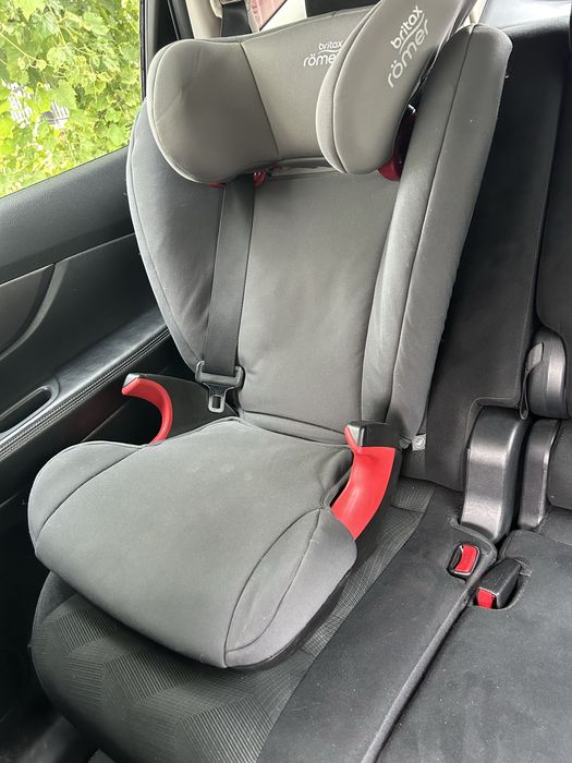 Автокрісло Britax Römer KID II (Black Series) (Storm Grey)