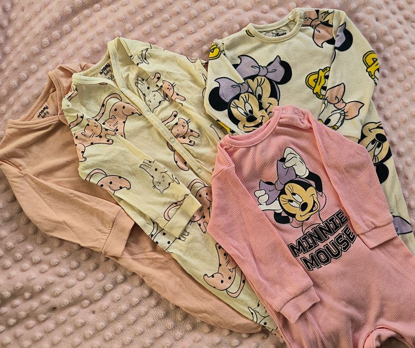 Pajacyk dla dziewczynki rozmiar 68 Sinsay