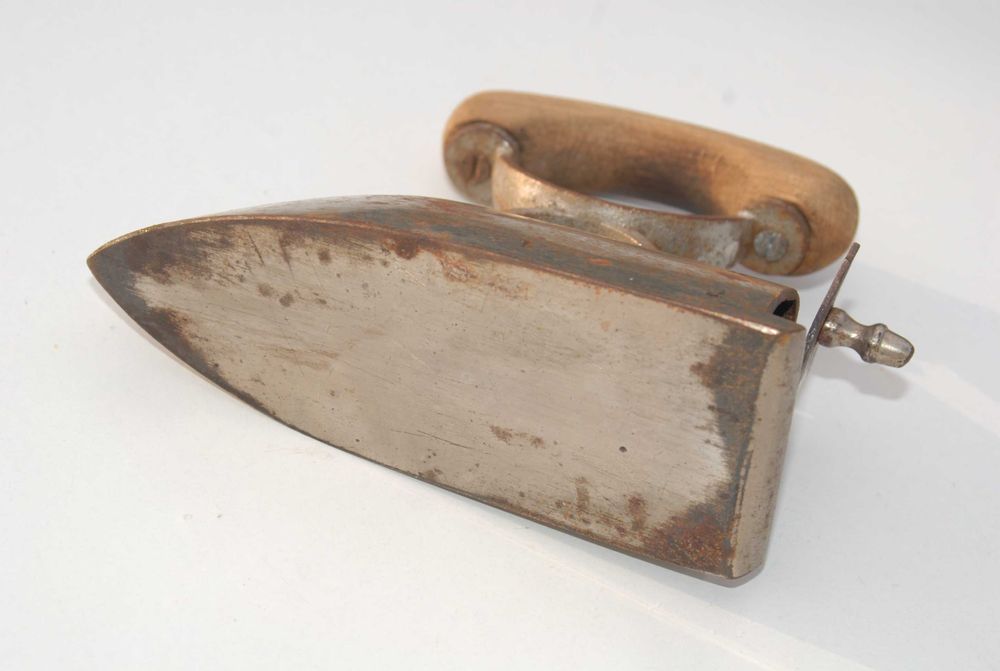 Stary przedwojenne żelazko z duszą antyk zabytek unikat kolekcjonerski