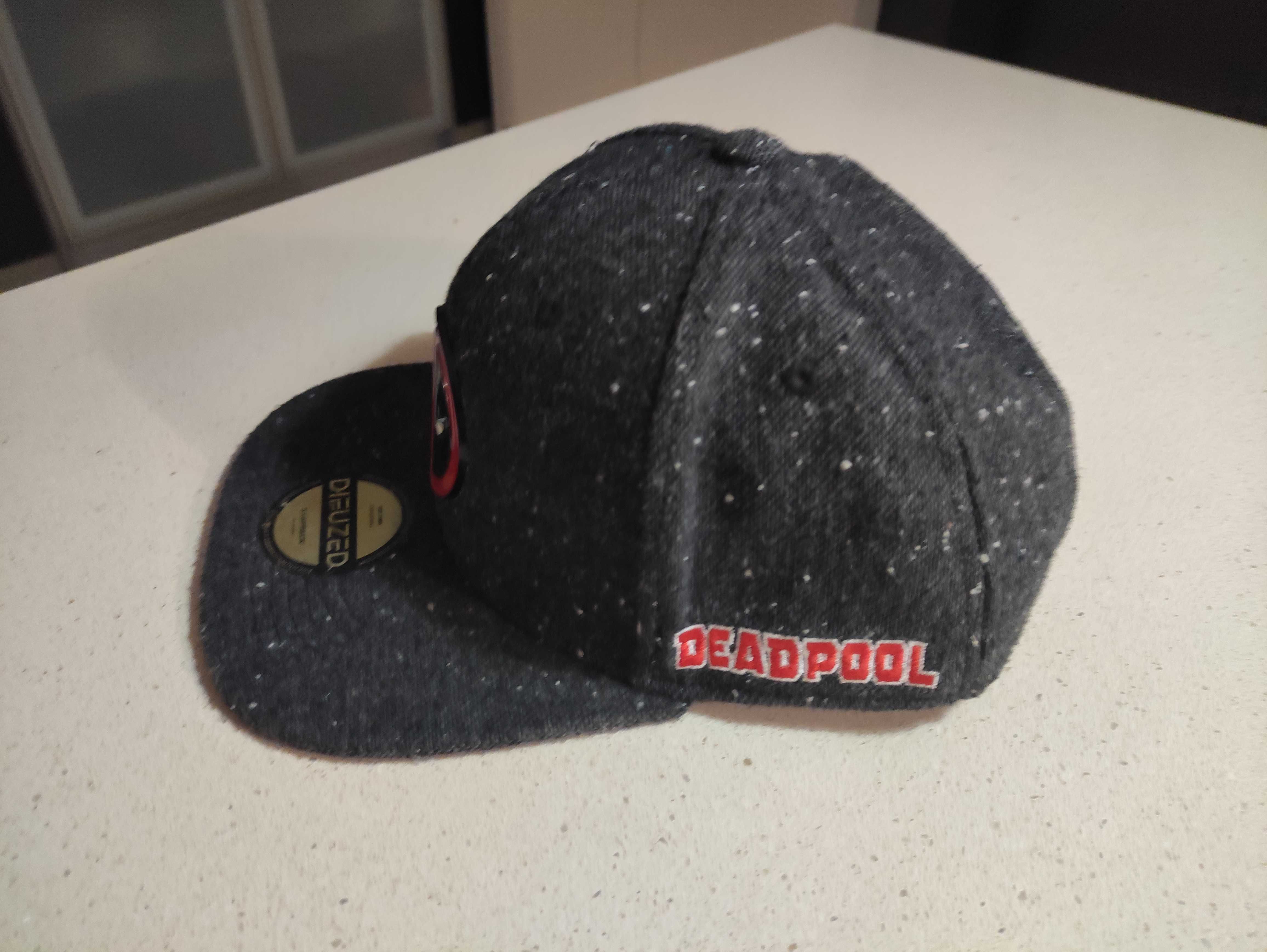Czapka z daszkiem Deadpool Marvel Snapback Difuzed r. 55-60 cm