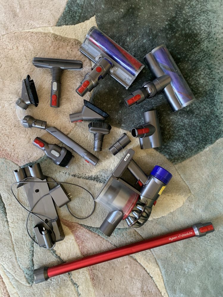 Dyson v7 absolute