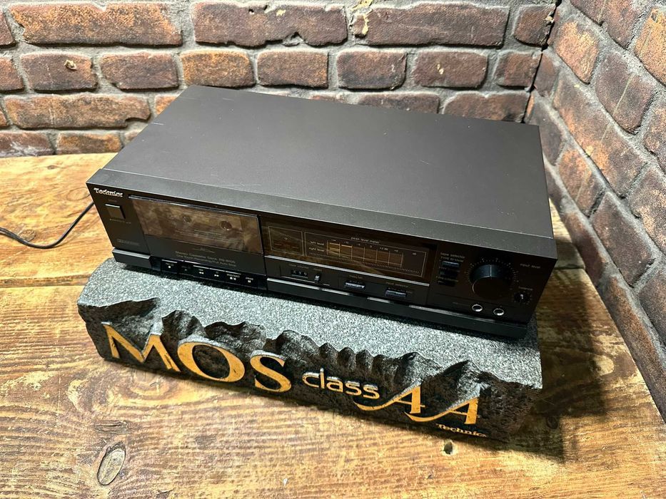 Magnetofon Technics RS-B105