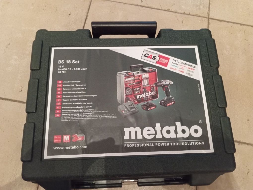 Wkrętarko - wiertarka Metabo BS 18 set