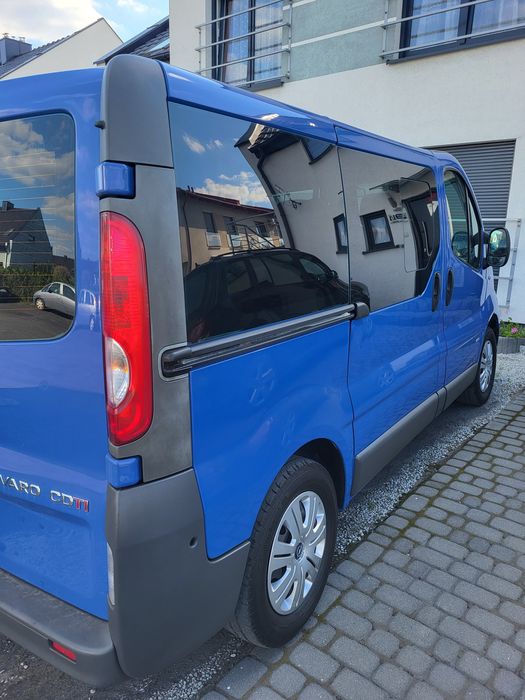 Sprzedam busa Opel Vivaro