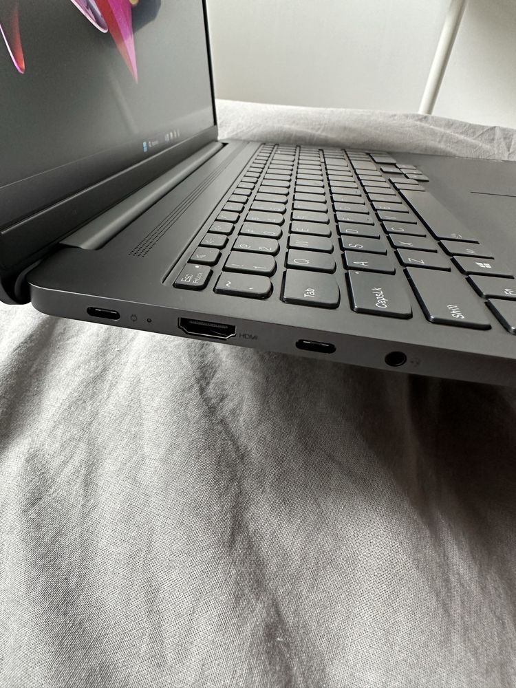 Lenovo ideapad 5 Pro 16” 16ACH6 5600H 16gb 2.5K