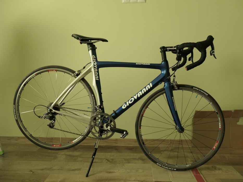 Карбоновий шосейний велосипед Giovanni