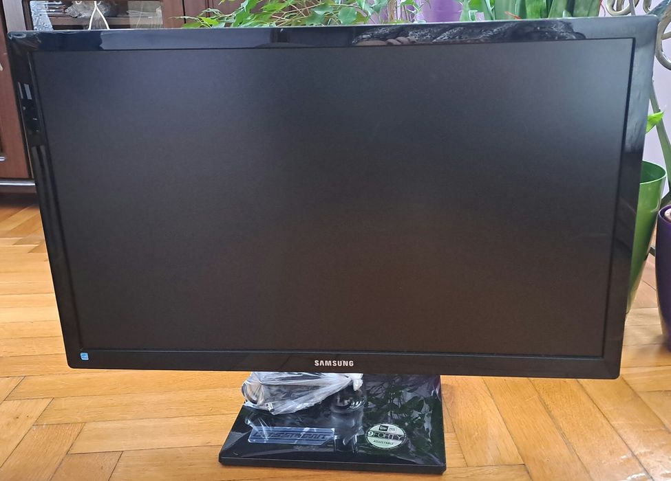 Monitor LED  Samsung S27C570H