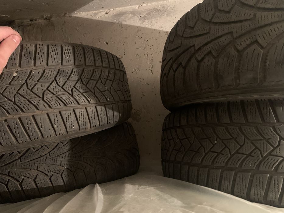 Продам зимову гуму 205/55r 16