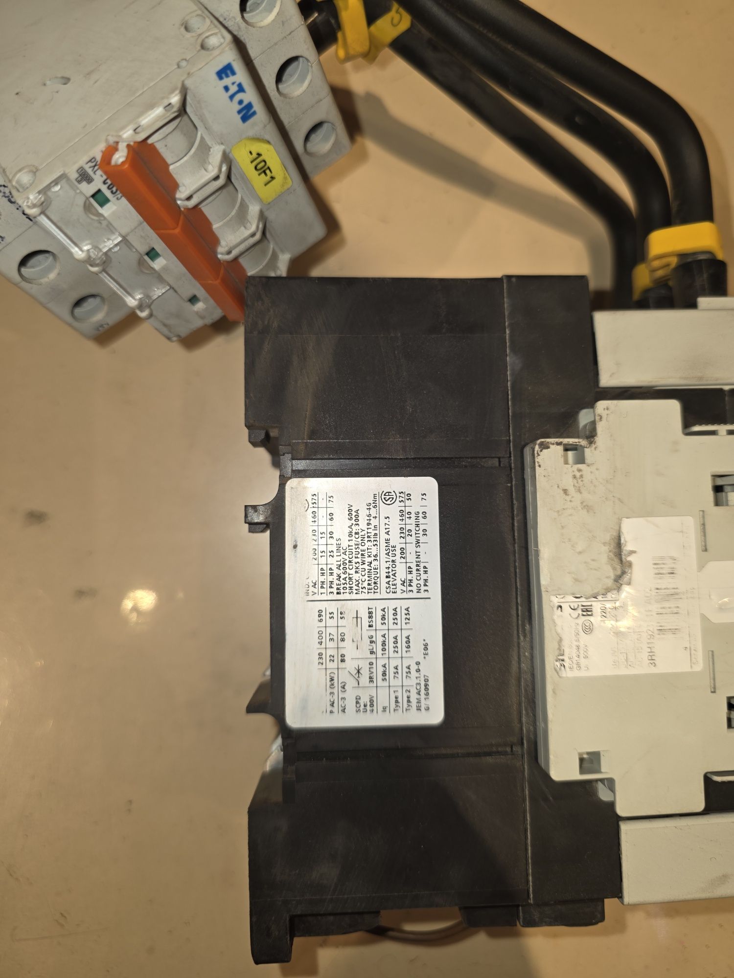 Пускатель Siemens 80A, катушка 24VDC + автомат 63А