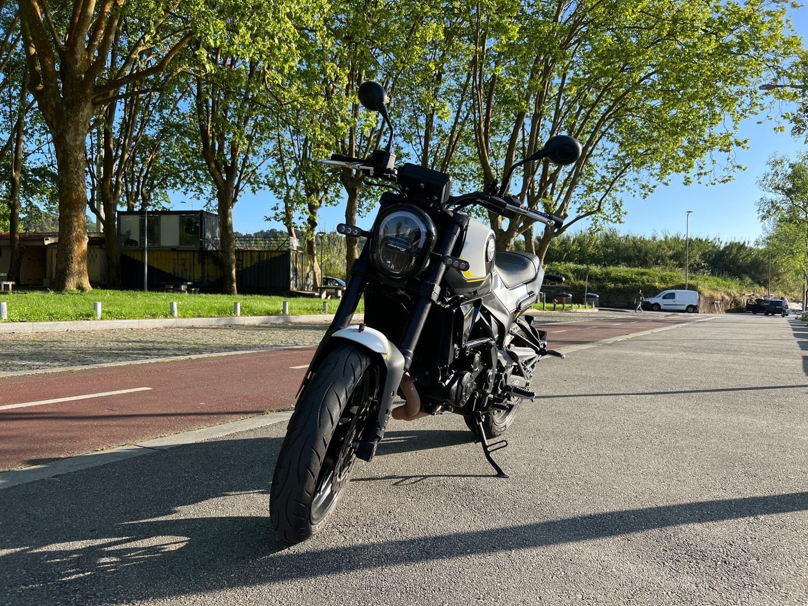 Vendo Benelli Leoncino 250