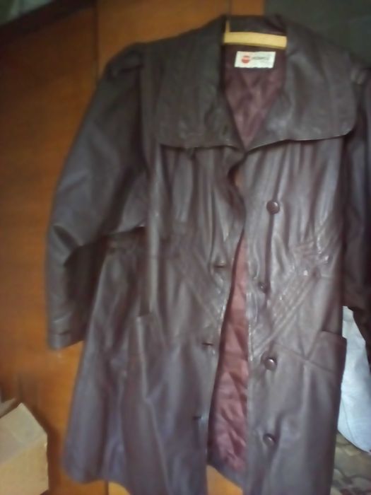 Продается куртка  кожаная,хорошего качества,одевалась несколько раз.