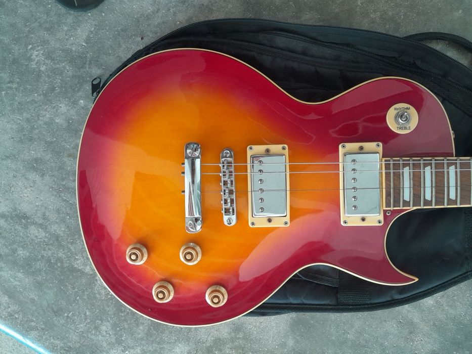 Guitarra elétrica sx