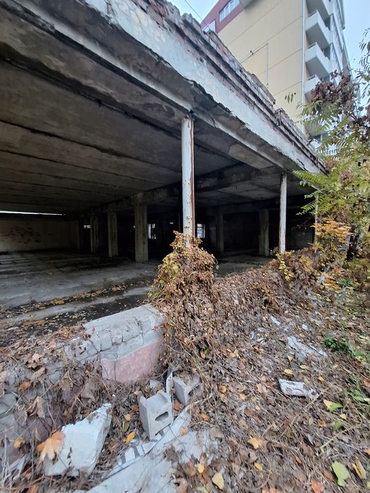 Сдам помещение 300 м2  под склад или производство берем всех