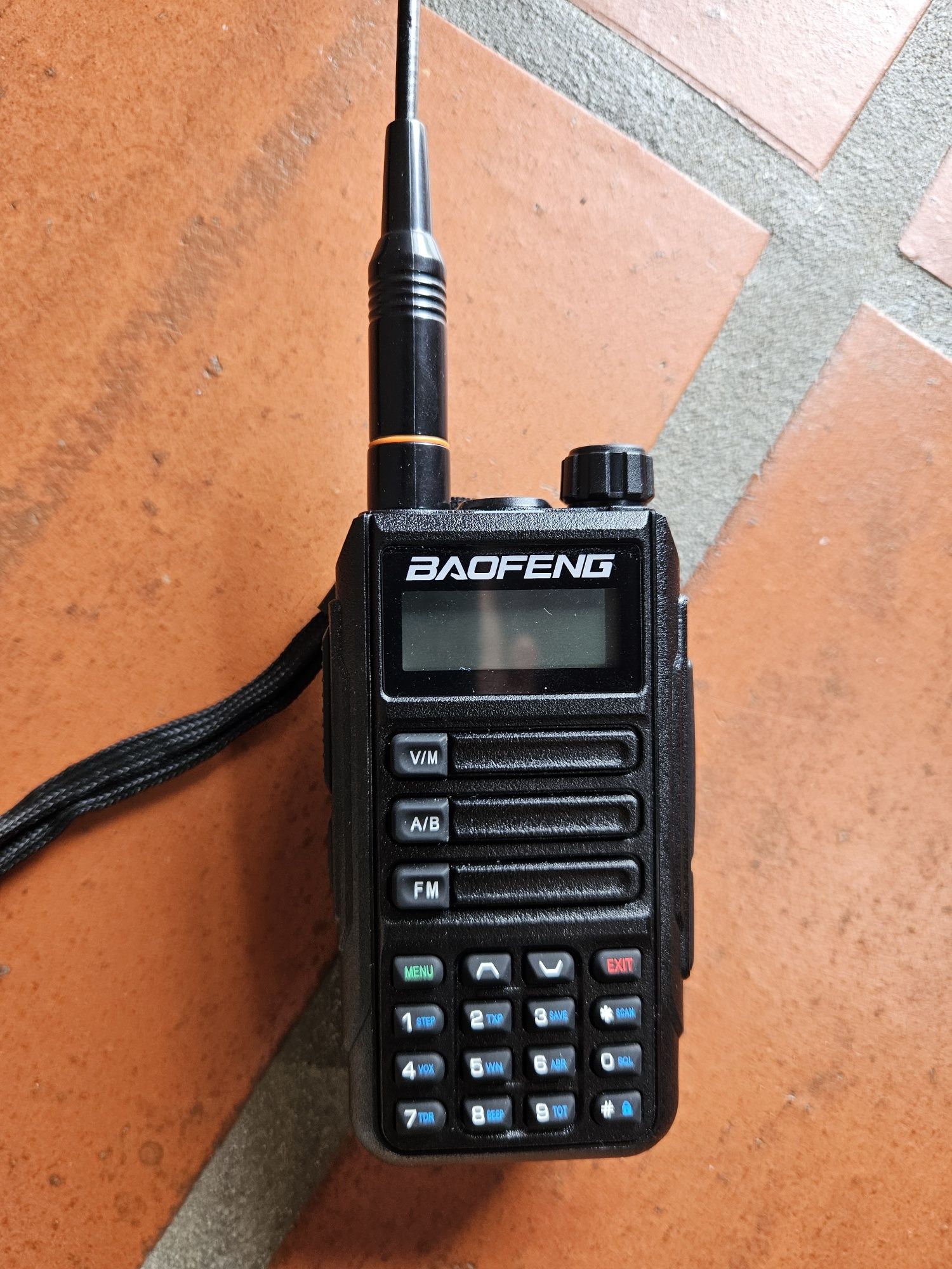 Rádio UHF/VHF Baofeng UV-16