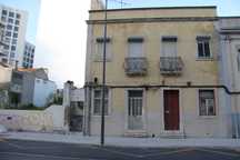 Prédio Barreiro - Rua Miguel Pais 106 e 110