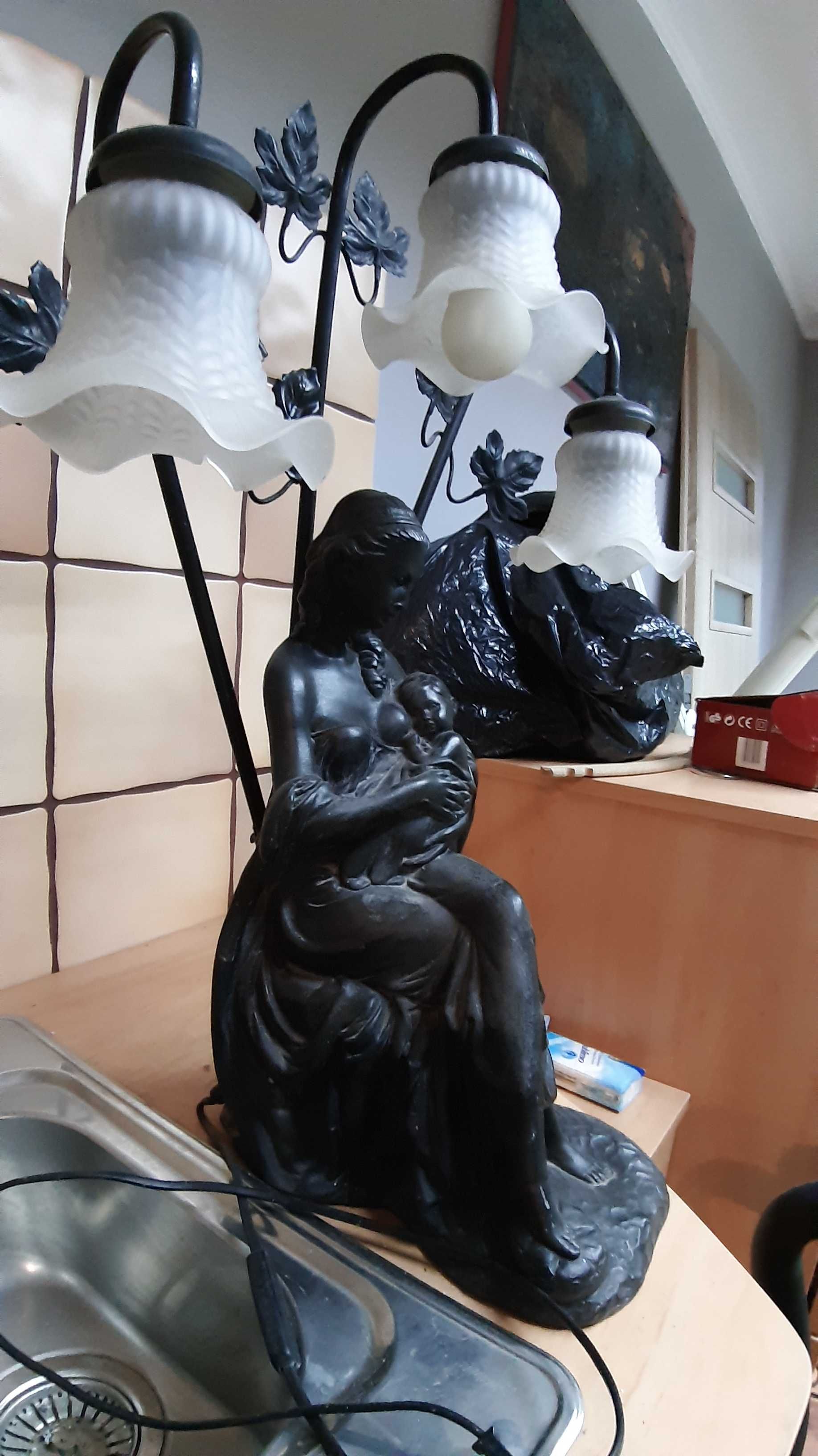 Figurka Lampa z brązu czarna