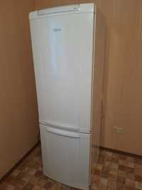Холодильник Electrolux 2-кам. б/в в робочому стані