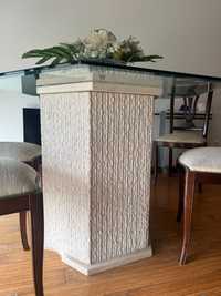Mesa em marmore com base de vidro