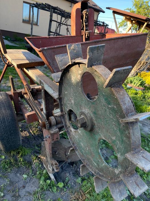 Картоплесаджалка