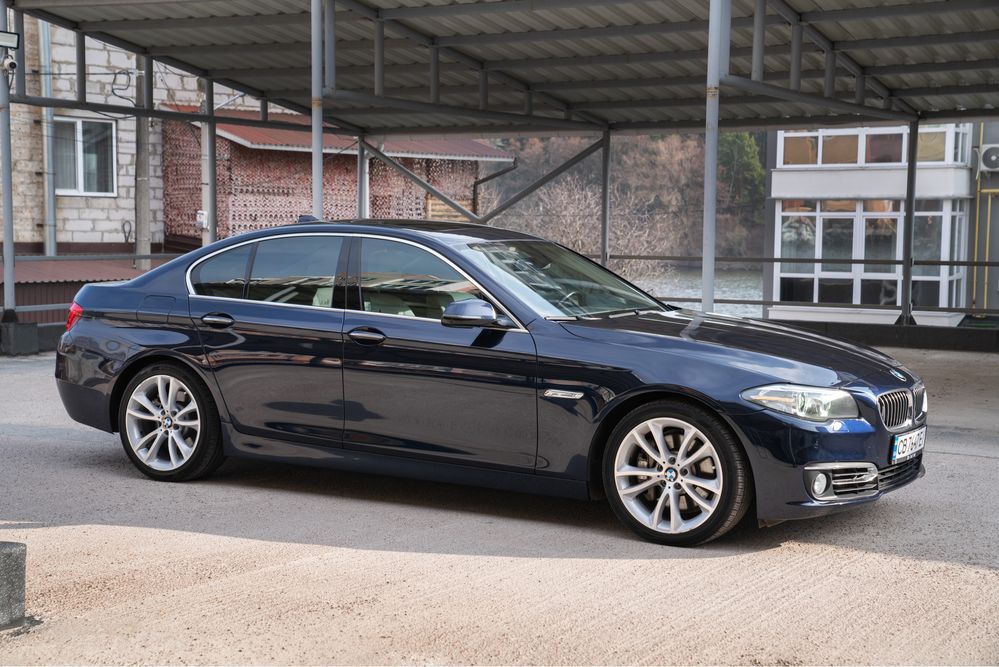 BMW 535D X-Drive 2014 року, 3.0 дизель, вся ціла, без підфарбовувань.