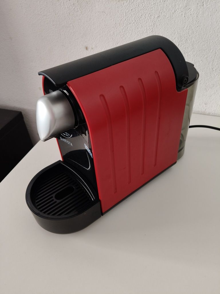 Maquina café vermelha