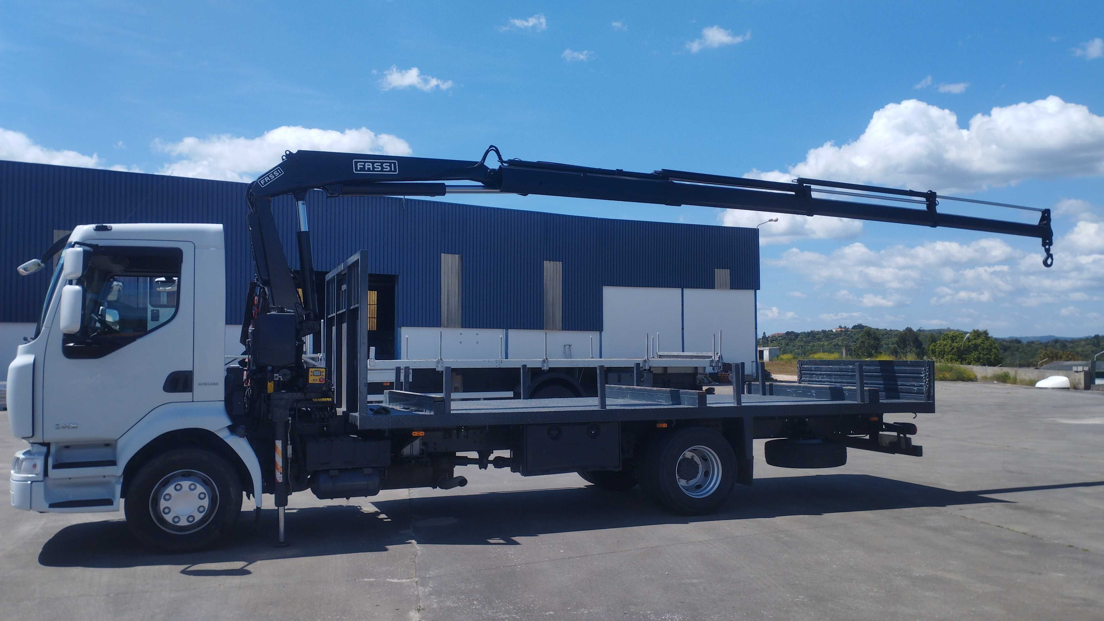 RENAULT midlum 240CV dxi 16tn c/grua fassi 95-3