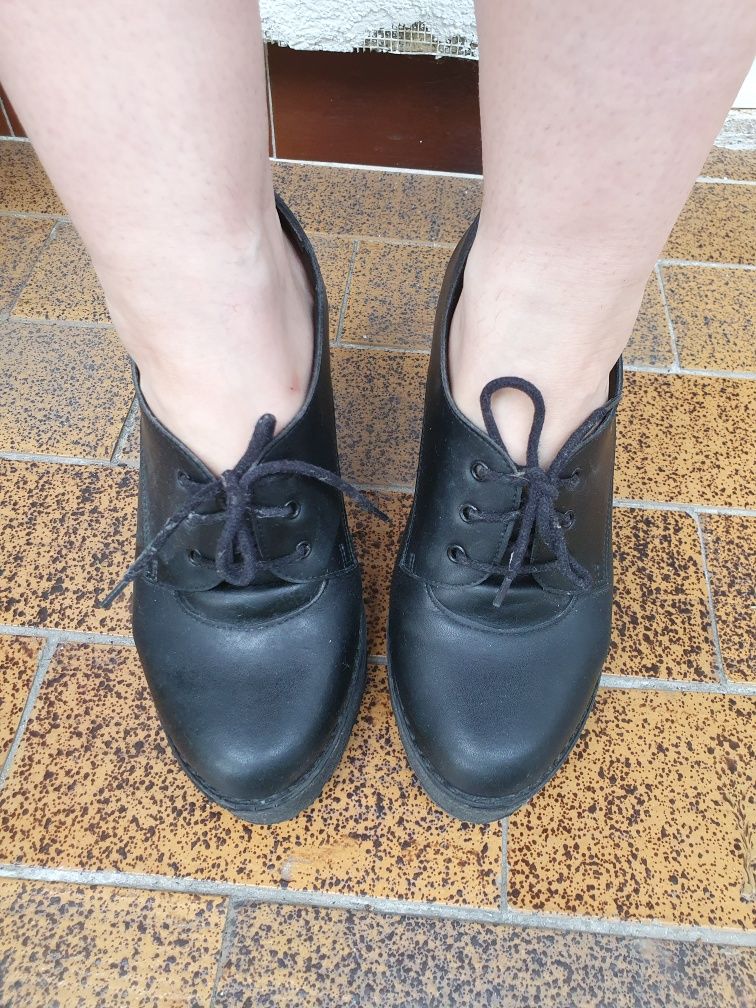 Gotyckie buty Altercore Trixie Vegan obcasy z platformą dark academia