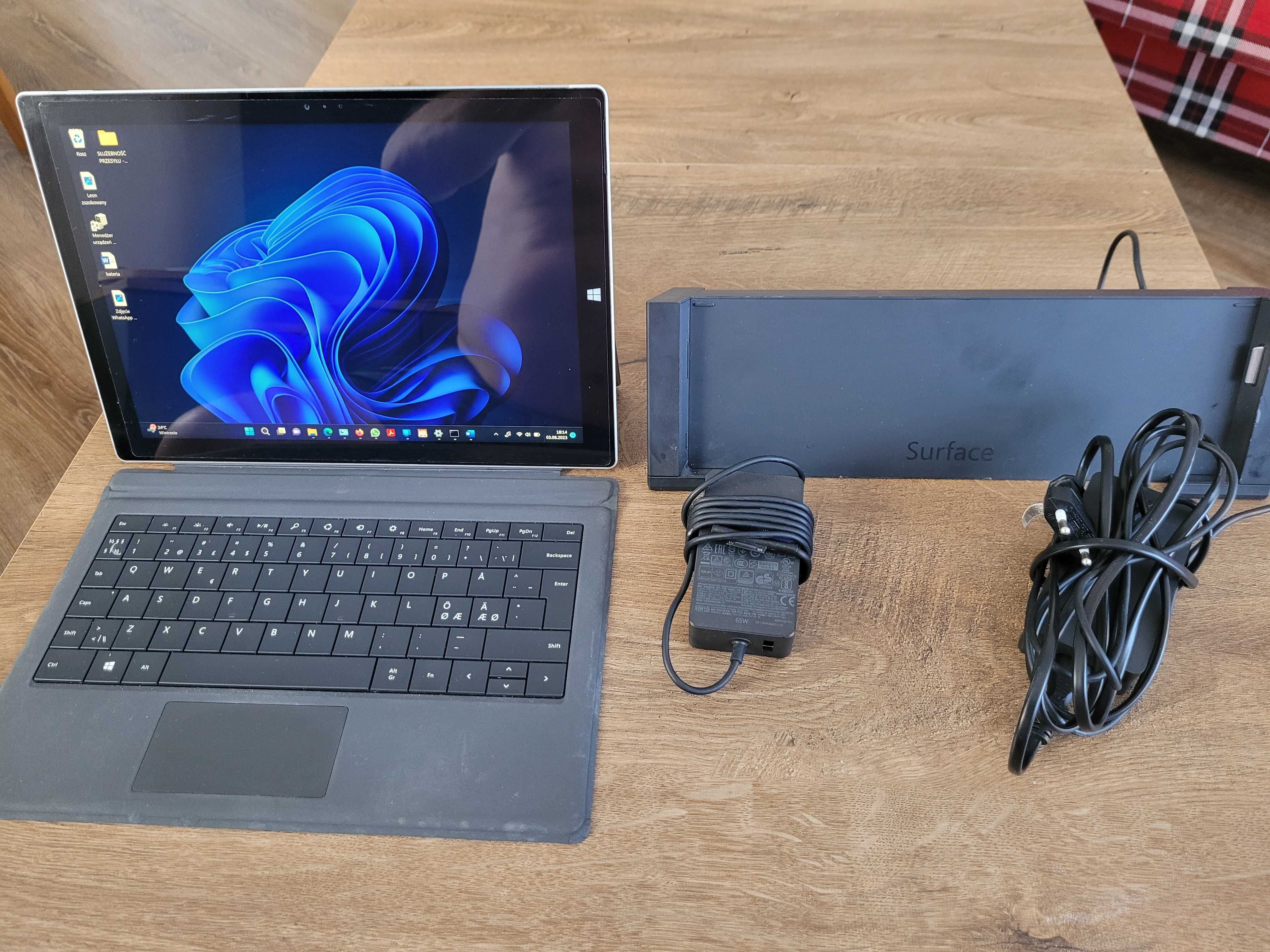 Surface Pro 3, WIN 11 Pro/64, Office 2021 pro plus ze stacją dokującą