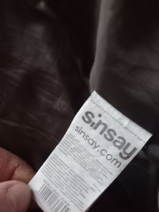 Куртка женская, б/у, зимняя, коричневого цвета.а