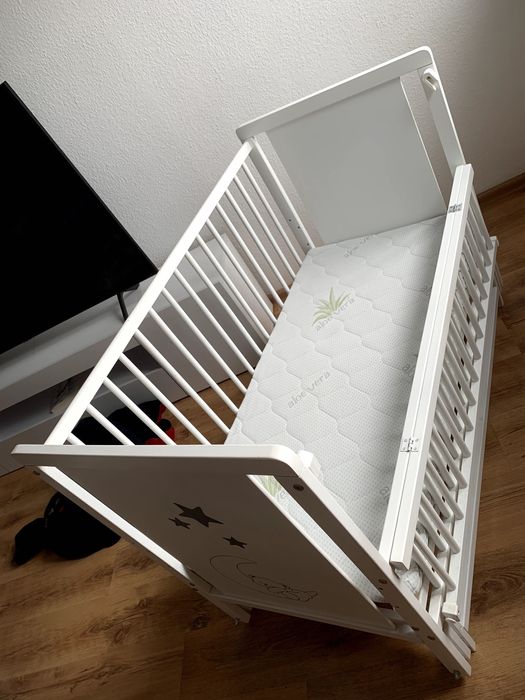 Дитяче ліжечко ТМ Дубок Ведмедик з відкидною боковою стороною