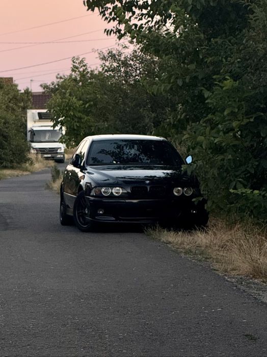 Bmw. e39  m52b25