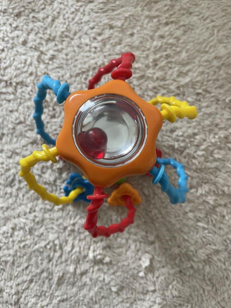 One Two Fun Kula Sensoryczna Z Ruchomymi Elementami