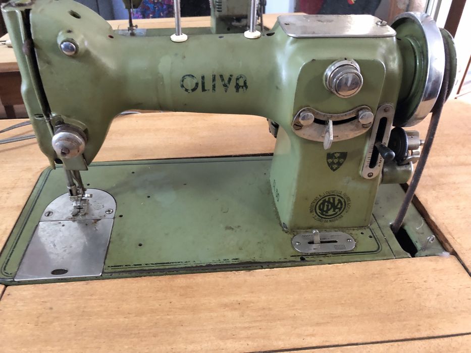 Maquina de costura antiga