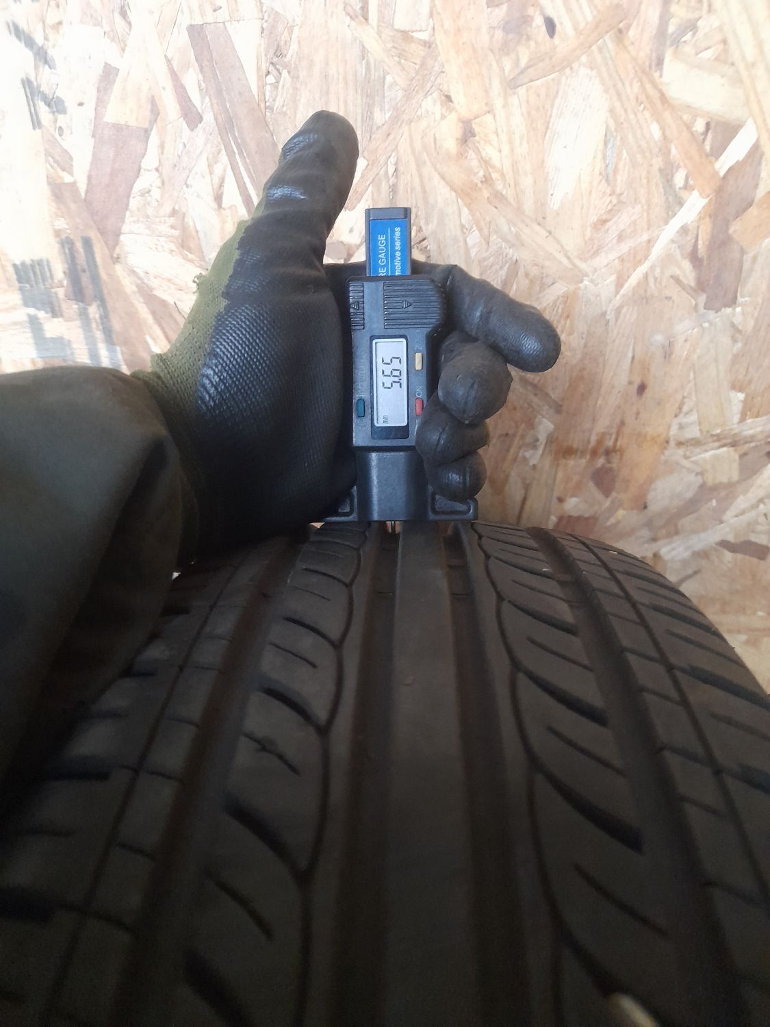 Шини Doublestar DH05 185/65 R15 88H Б/У 5,5 мм
