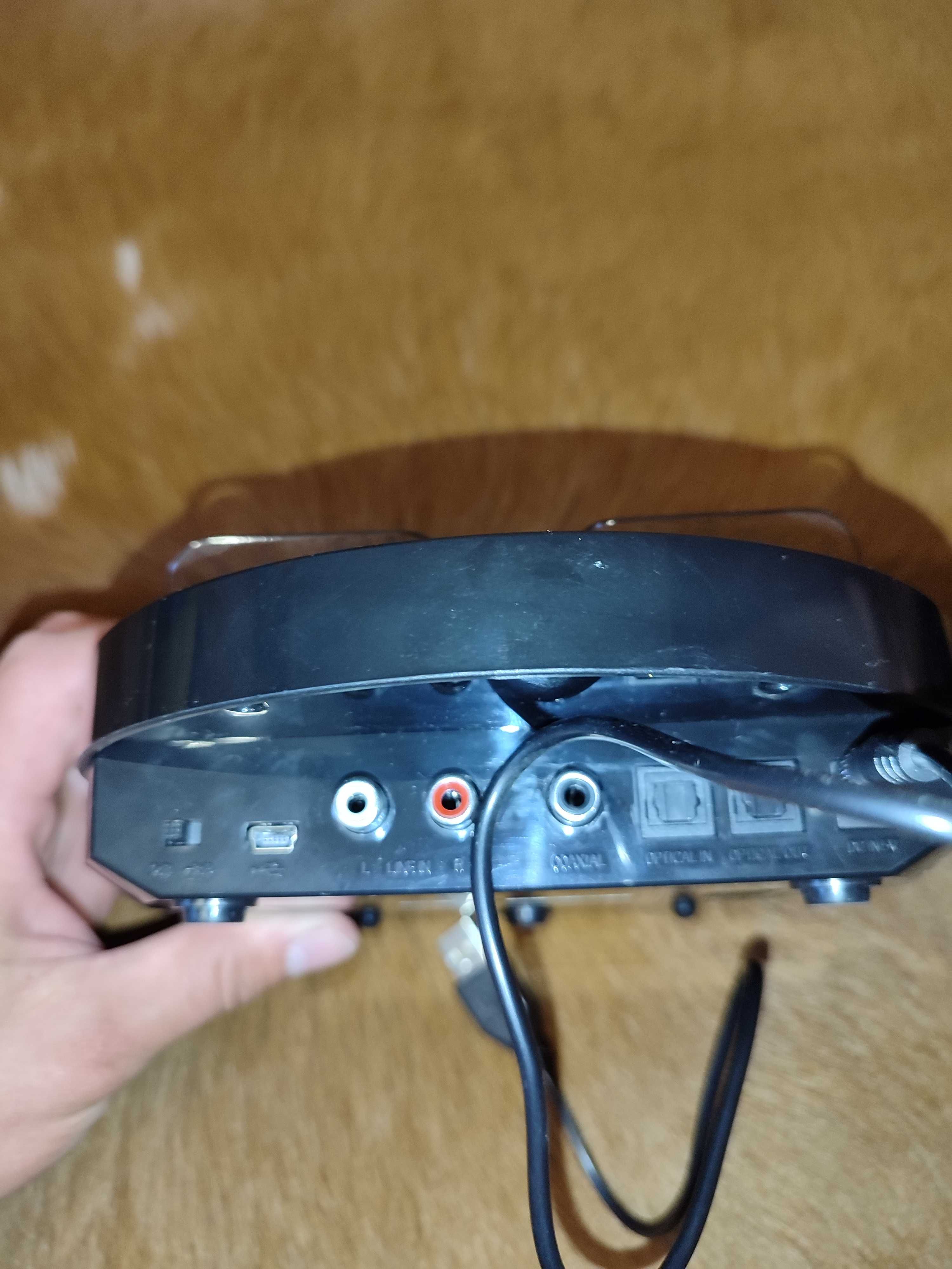 Бездротові навушники CAT DHP-65902 з базою (2.4GHz, Dolby Digital)