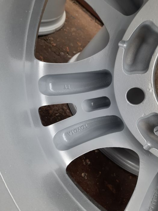 Lexus LX Land Cruiser 100 200 диски R18 5*150 оригинал титаны