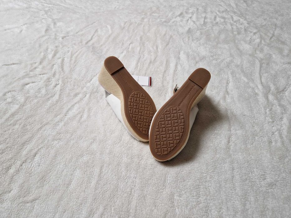 Nowe buty sandały damskie na koturnie Tommy Hilfiger rozmiar 37