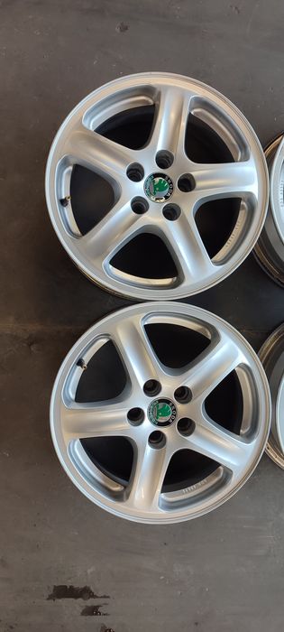 15'' 6J 5x100 felgi aluminiowe Skoda Octavia