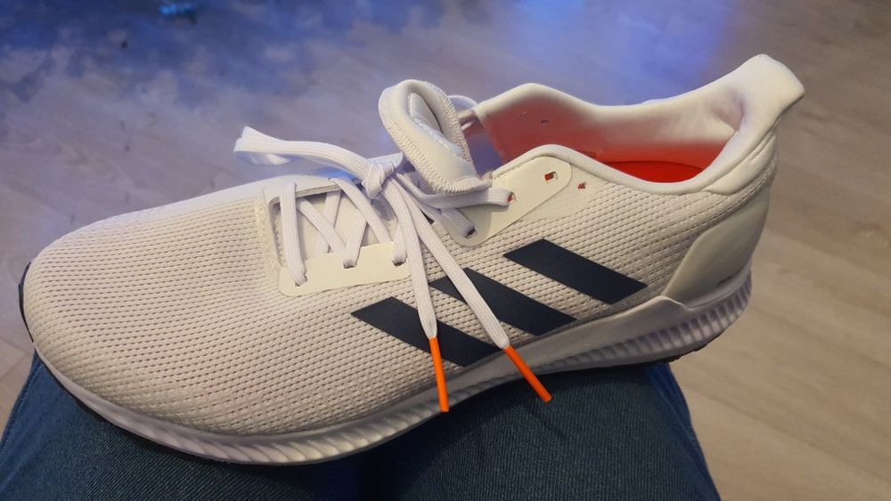 Adidas Solarblaze za 50% -  rozmiar 44