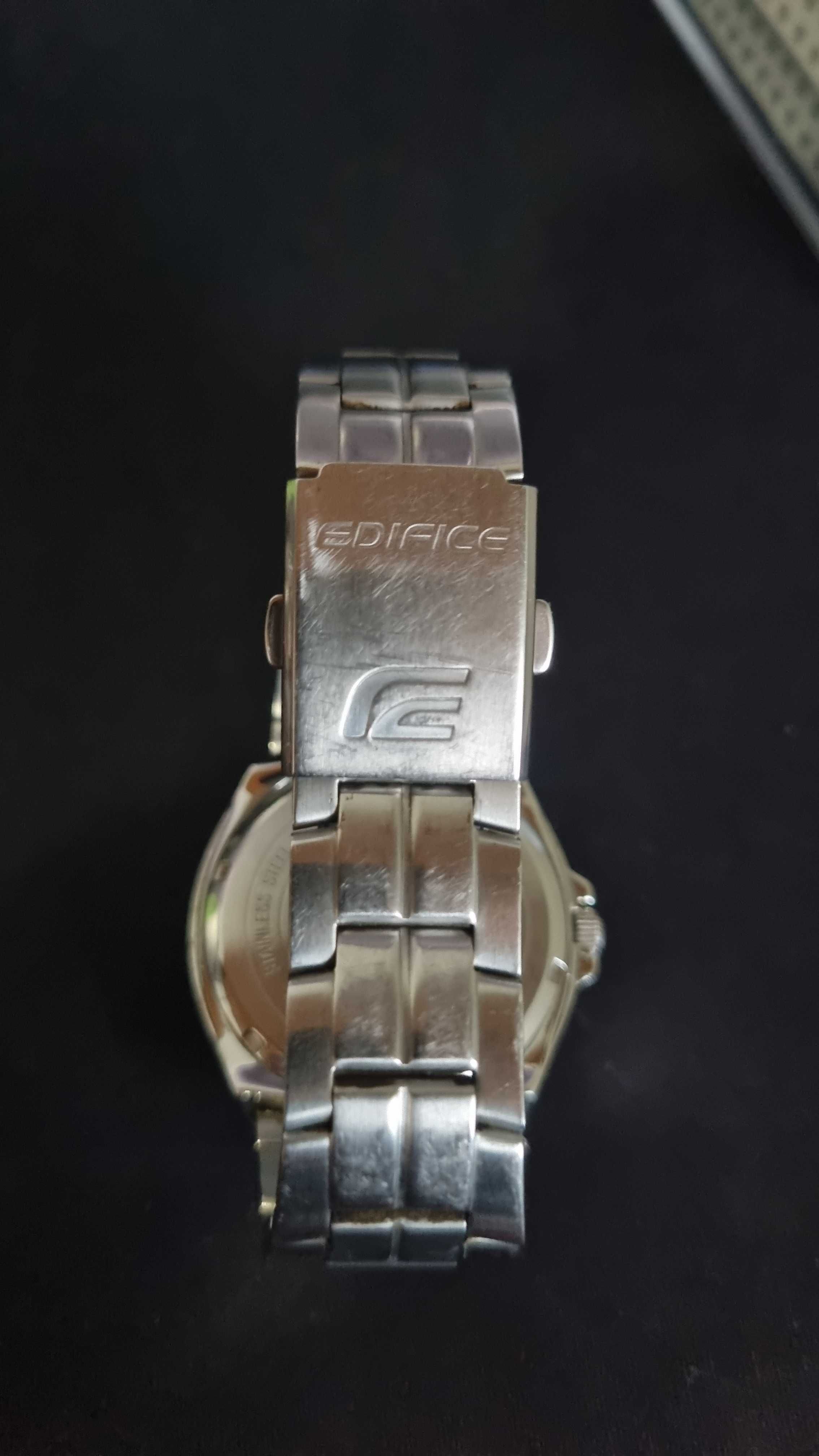 Casio Edifice EF-126 com Caixa Original – Aço Inoxidável, 100 M