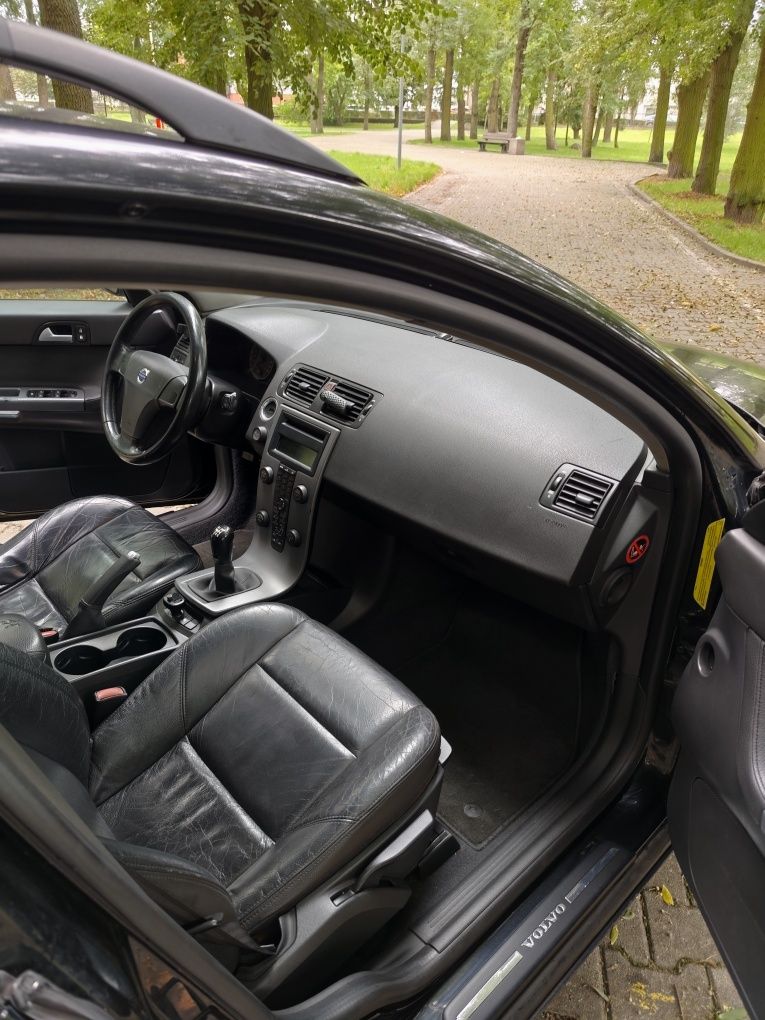 Volvo V50 2.0D  140KM