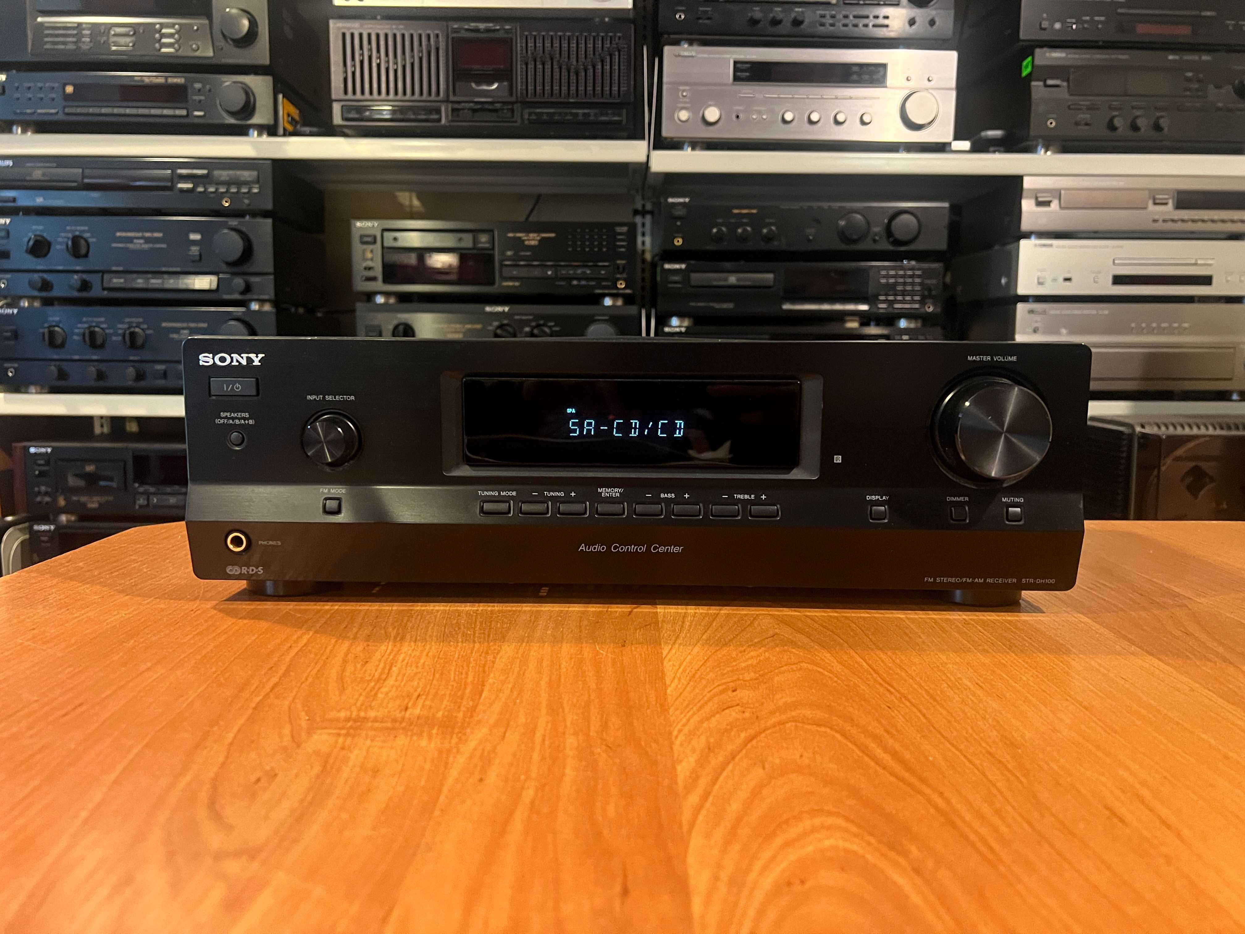 Amplituner Sony STR-DH100 Audio Room
